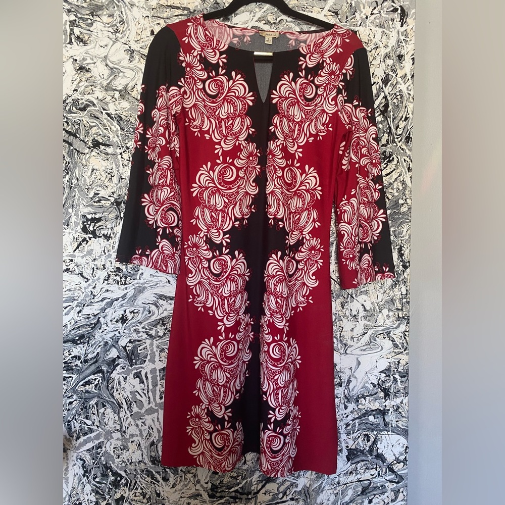 Gorgeous red, black scroll design dress